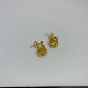 NEW Gold w yellow heart rhinestone earrings